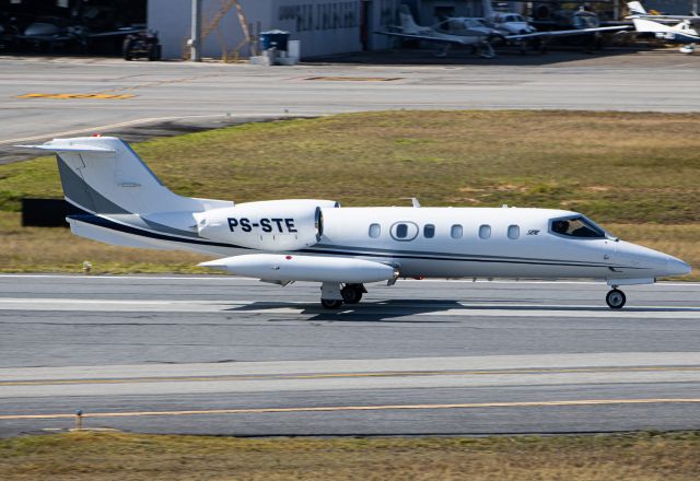 Learjet 35 (PS-STE)