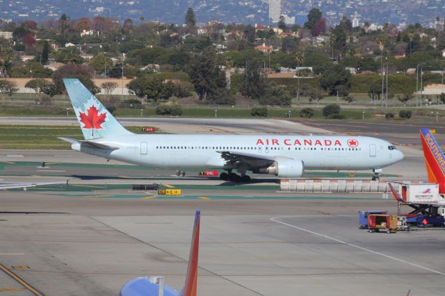 BOEING 767-300 (C-FCAF)