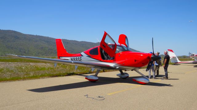 Cirrus SR22 Turbo (N88SE)