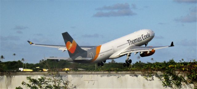 Airbus A330-200 (G-TCXC)