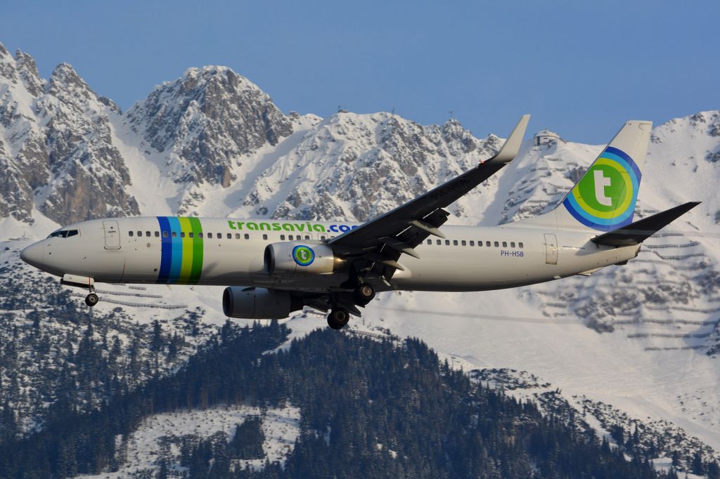 Boeing 737-800 (PH-HSB)