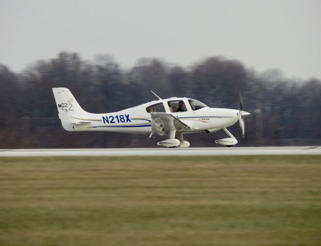 Cirrus SR-22 (N218X)