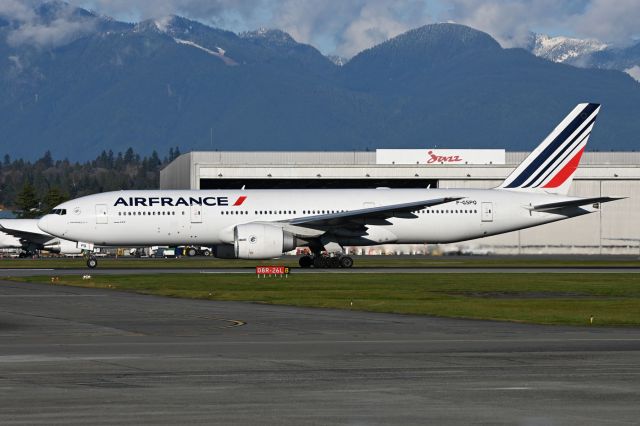 Boeing 777-200 (F-GSPQ)