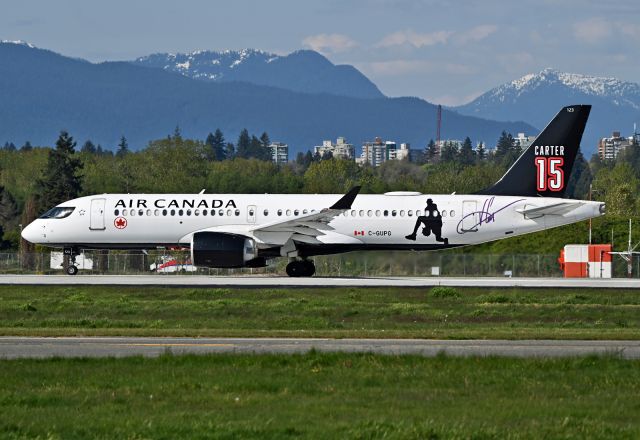 Airbus A220-300 (C-GUPG)