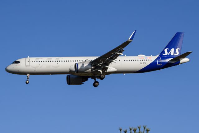 Airbus A321neo (SE-DMS)