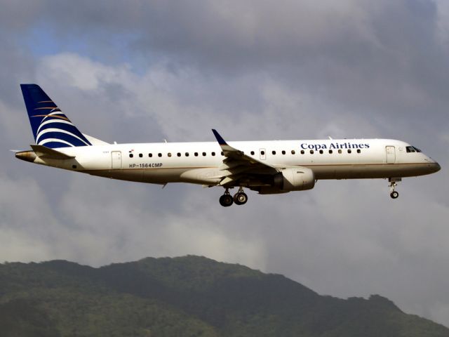 Embraer ERJ-190 (HP-1564CMP)