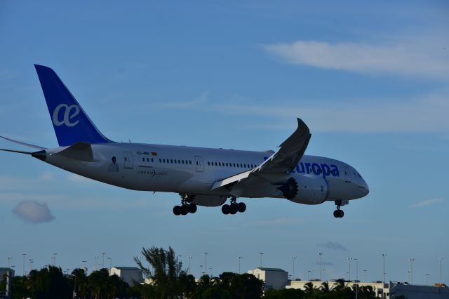 Boeing 787-8 (ECCMIH)
