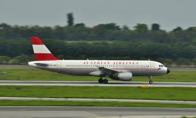 Airbus A320 (OE-LBP) - Austrian Airlines Airbus A320-214 OE-LBP take off in Vienna