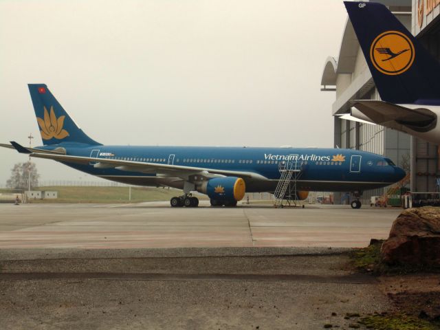 Airbus A330-200 (D-ANJB)
