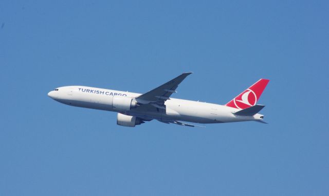 BOEING 777-200LR (TC-LJO)