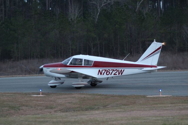 Piper Cherokee (N7672W)