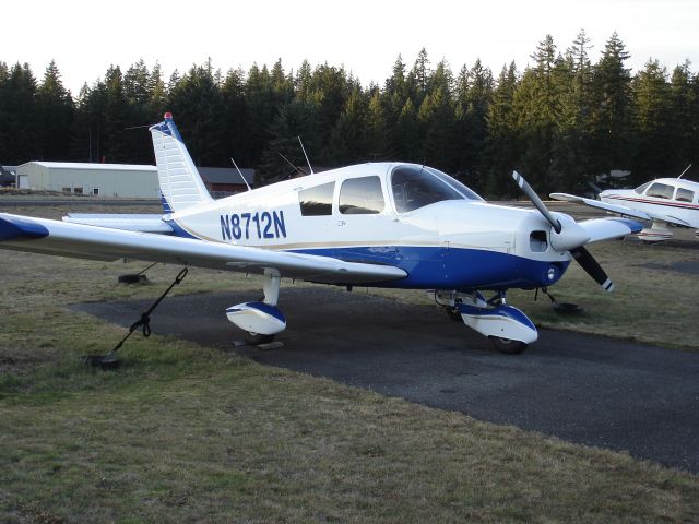 Piper Cherokee (N8712N)