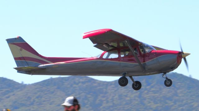 Cessna Skyhawk (N20543)