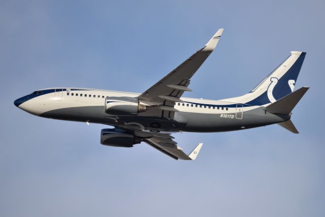 Boeing 737-700 (N101TD) - Indianapolis Colt's Football Team Owners (Jim Irsay and daughters) headed to PIT for a football game against the Pittsburgh Steelers. Colt's blew that game!