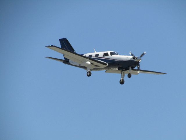 Piper Malibu Mirage (N329TT) - Landing RWY 20R