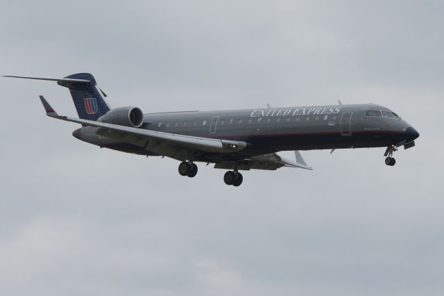 Canadair Regional Jet CRJ-700 (N701SK)