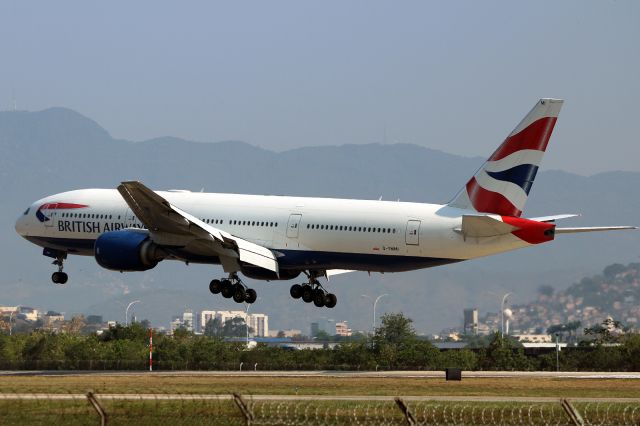 Boeing 777-200 (G-YMMI)