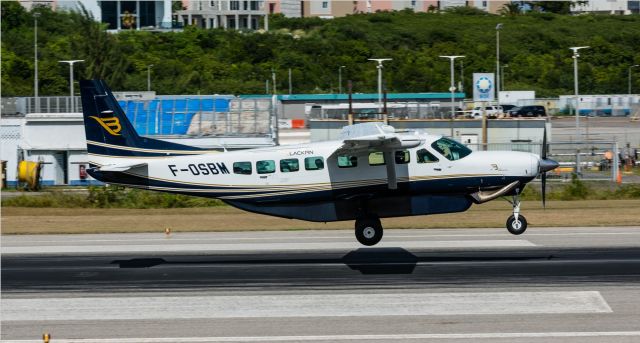 Cessna Caravan (F-OSBM)