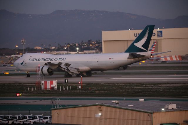 BOEING 747-8 (B-LJN)