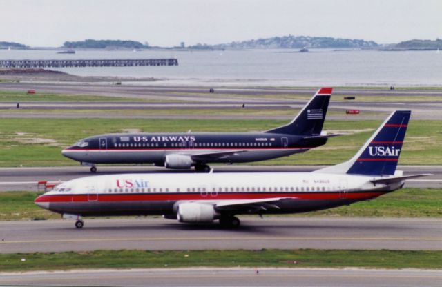 BOEING 737-400 (N436US) - From May 2001 two color different color schemes.