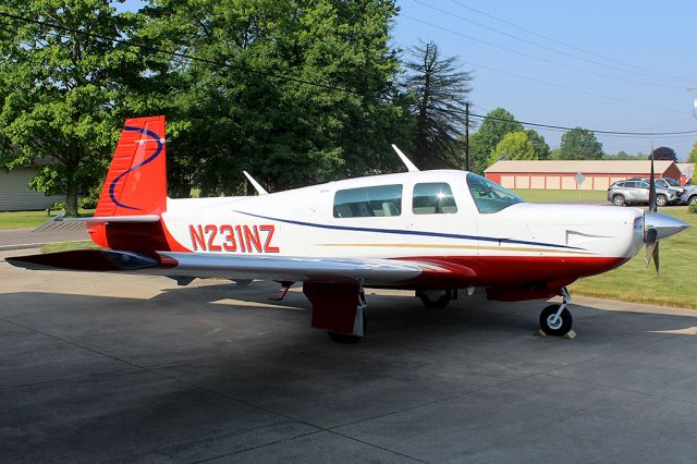 Mooney M-20 Turbo (N231NZ)