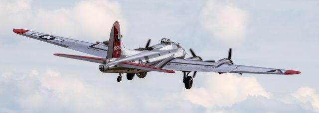 Boeing B-17 Flying Fortress (N3193G) - Yankee Lady departs runway 18 @ EAA 2018.