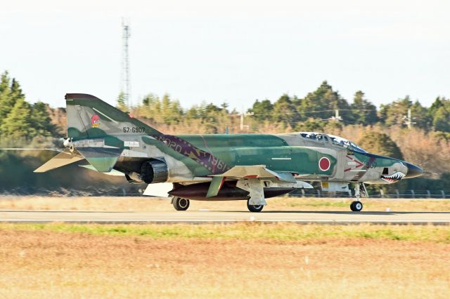 McDonnell Douglas F-4 Phantom 2 (57-6907) - JASDF