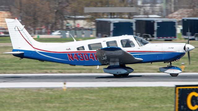 Piper Saratoga (N4304W) - N4304W slowing down on Martin State Airport's runway 15 after a flight from Norfolk 