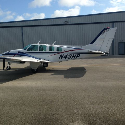 Beechcraft Baron (58) (N43HP)