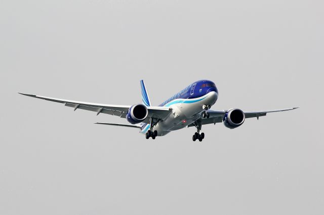 Boeing 787-8 (VP-BBR) - Heading to LTBA RW05