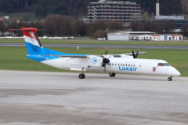 de Havilland Dash 8-400 (LX-LGG)