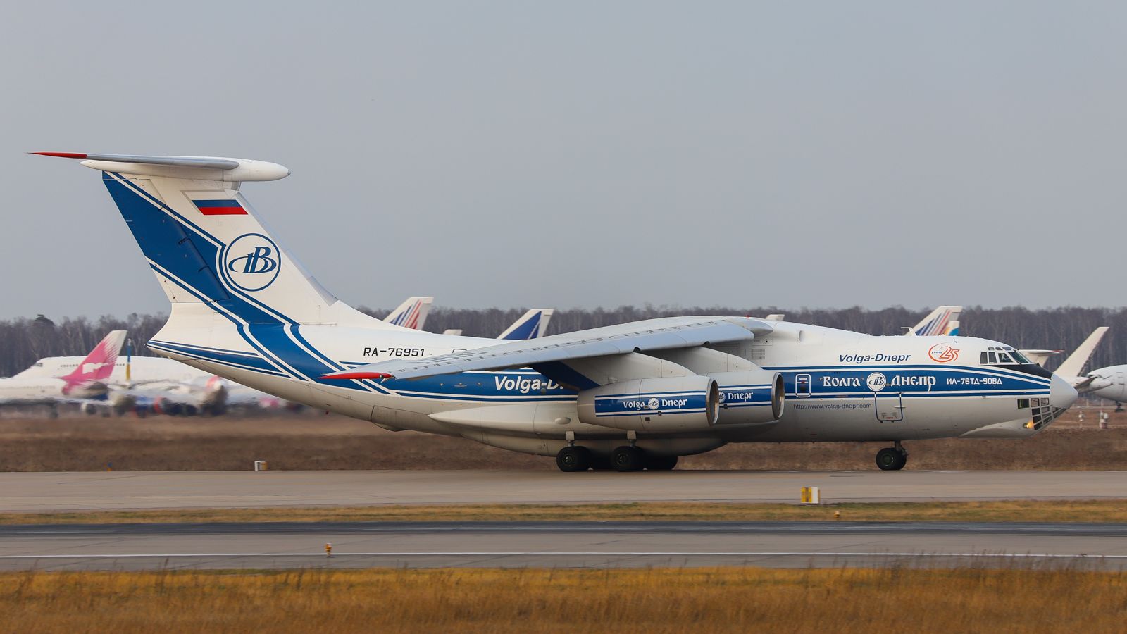 Ilyushin Il-76 (RA-76951)