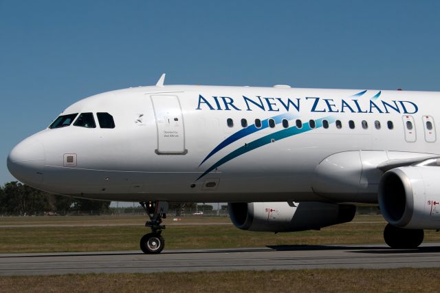 Airbus A320 (ZK-OJN)