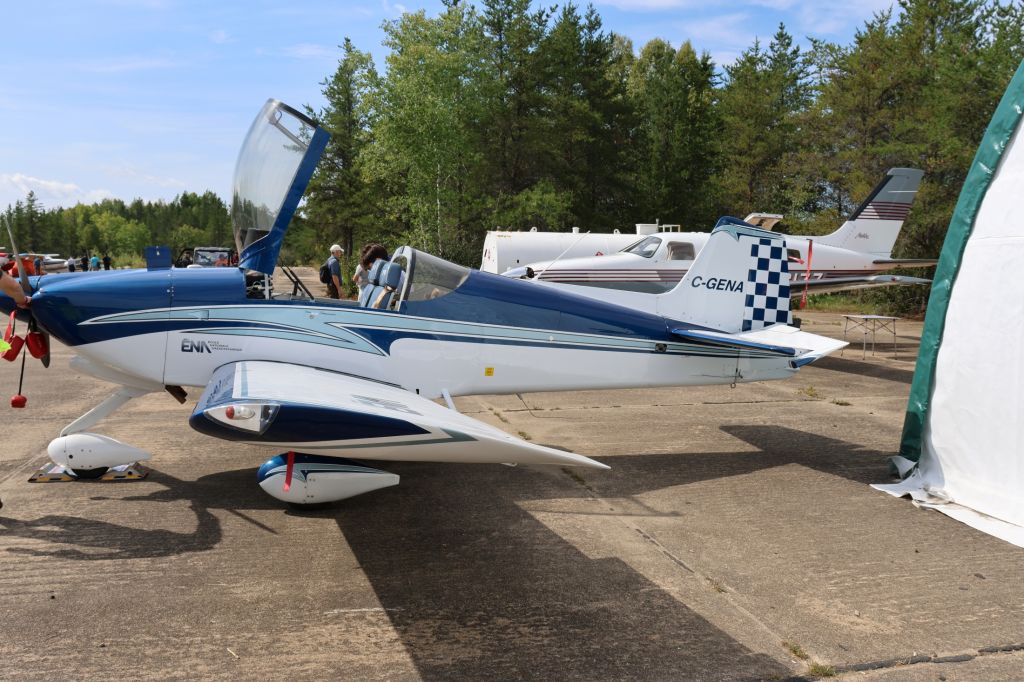 C-GENA — - C-GENA Van'S RV-6A RVA à CSQ4 Aéroport de Casey QC. le 02-09-2023 à 11:20.