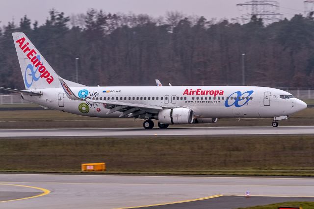 Boeing 737-700 (EC-JAP) - EC-JAP Air Europa Boeing 737-85P(WL) with the "Be Live Hotels" sticker @ Frankfurt (EDDF) coming in from Madrid-Barajas (LEMD) / 04.12.2014 