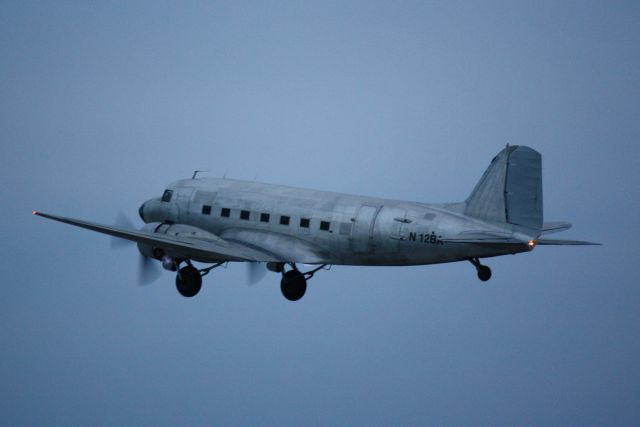 Douglas DC-3 (N12BA) - Douglas DC-3 (N12BA) departs Sarasota-Bradenton International Airport