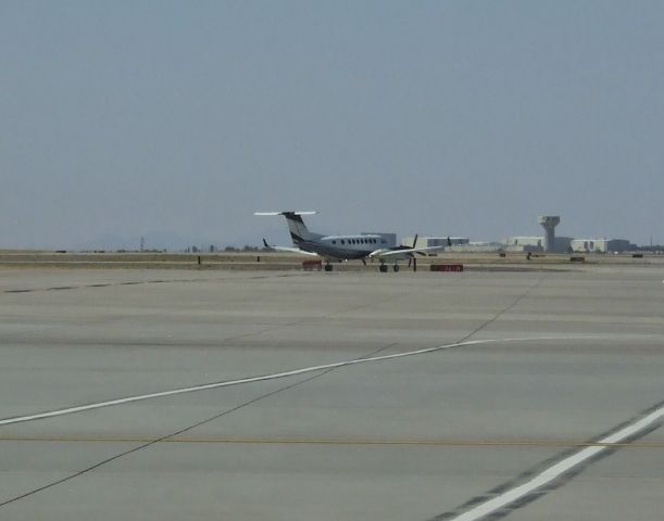 Beechcraft Super King Air 350 (N575RD)