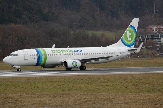 Boeing 737-800 (PH-HZX)