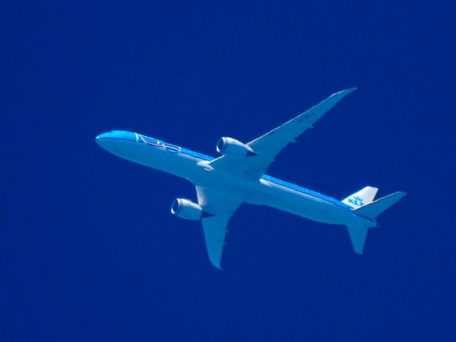 BOEING 787-10 Dreamliner (PH-BKA) - KLM661br /AMS-IAHbr /10/04/21