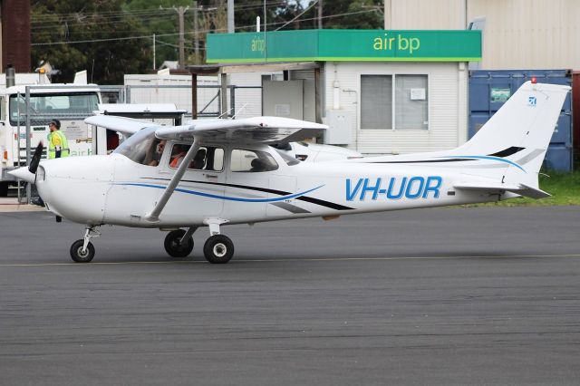 Cessna Skyhawk (VH-UOR)