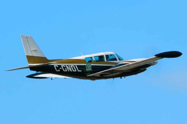 Piper PA-30 Twin Comanche (C-GNDL) - 2013 Sun 'n Fun Parade of Planes