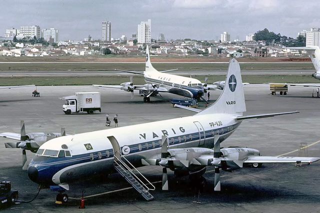 Lockheed L-188 Electra (PP-VJU)