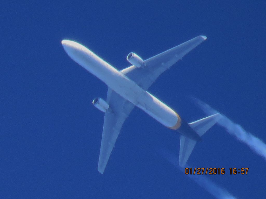 BOEING 767-300 (N342UP)