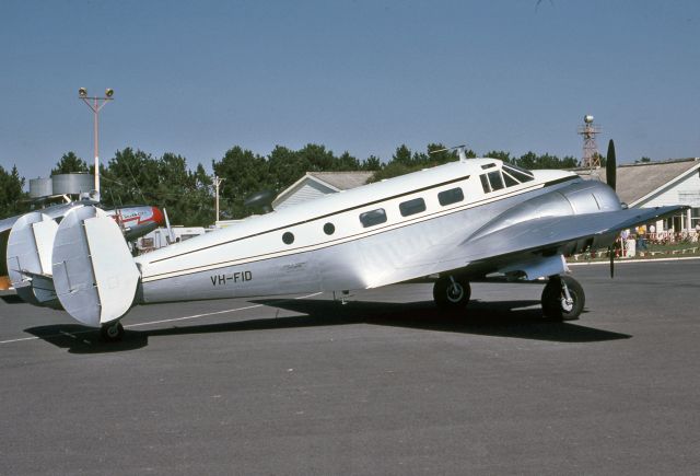 VH-FID — - BEECH D18S - REG VH-FID (CN A-458) - MANGALORE AIRPORT VIC. AUSTRALIA - YMNG 11/4/1982