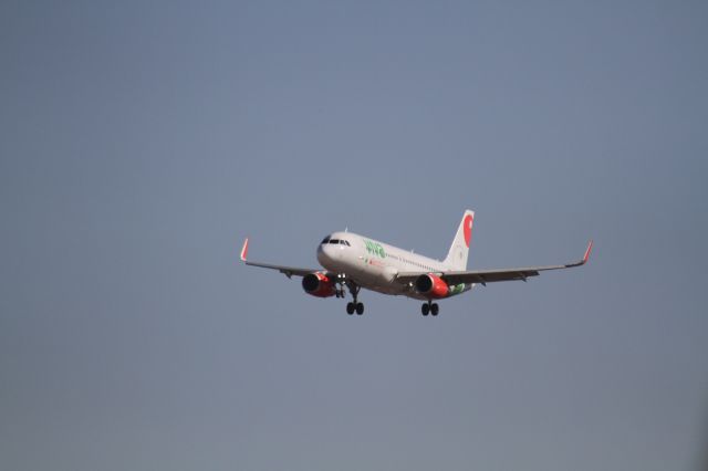 Airbus A320 (XA-VAT) - FINAL APPROACH 27 MMTJ