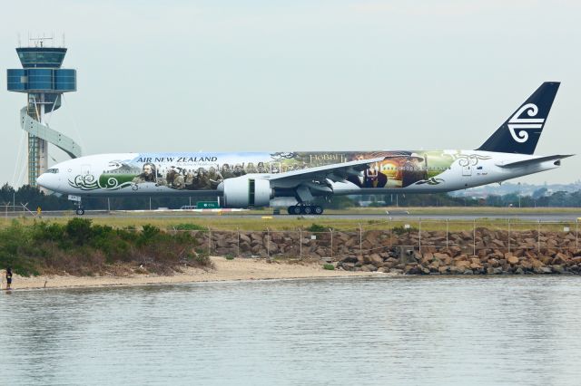 BOEING 777-300ER (ZK-OKP) - First time in Sydney wearing the Hobbit's livery.