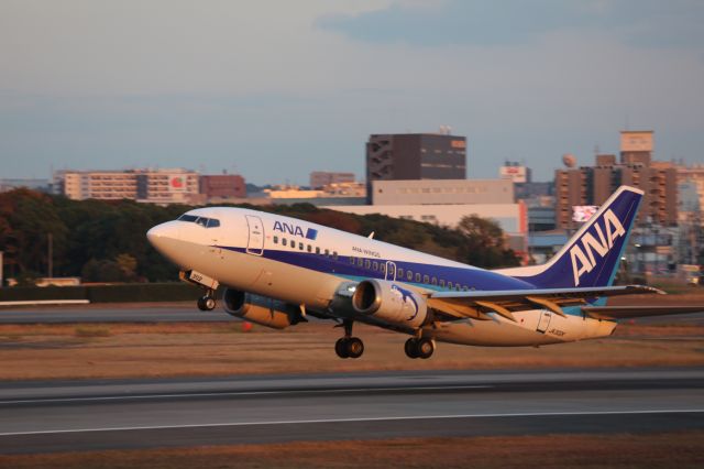 Boeing 737-500 (JA302K)