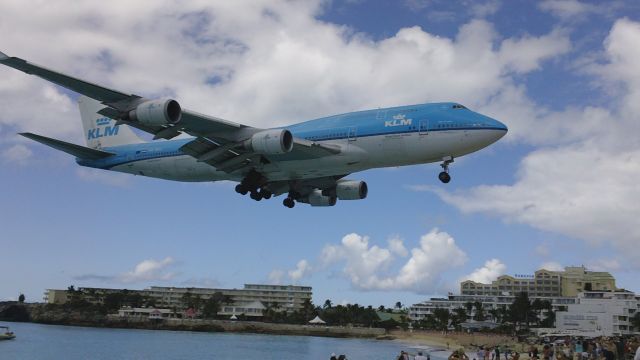 Boeing 747-200 — - Highlight of Flights into St maarten
