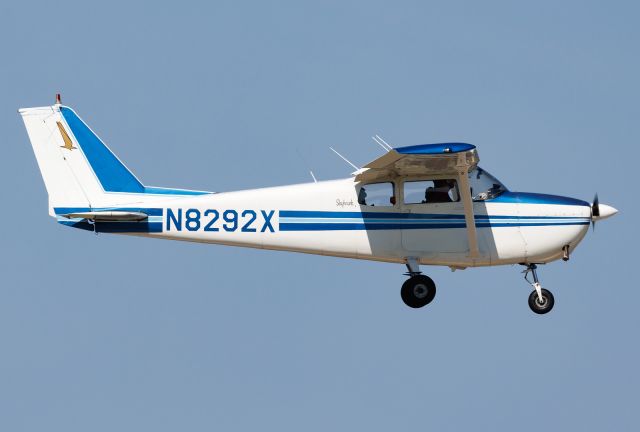 Cessna Skyhawk (N8292X)