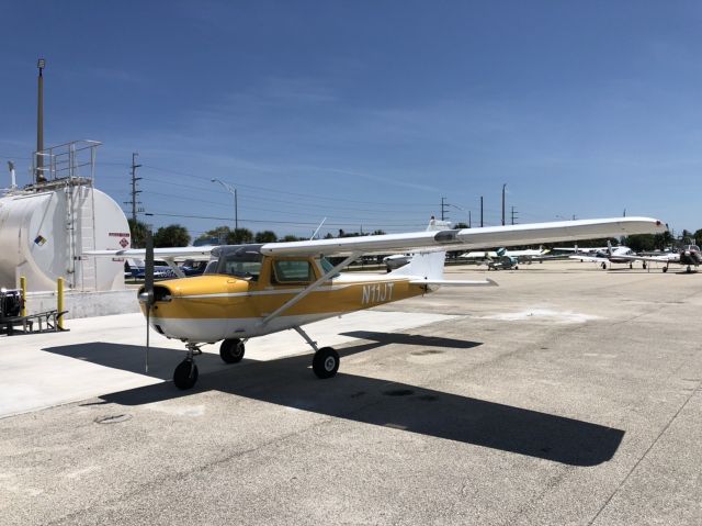 Cessna Commuter (N11JT) - The Keys on time!